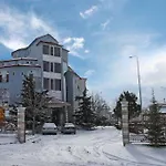 George Hotel Korce